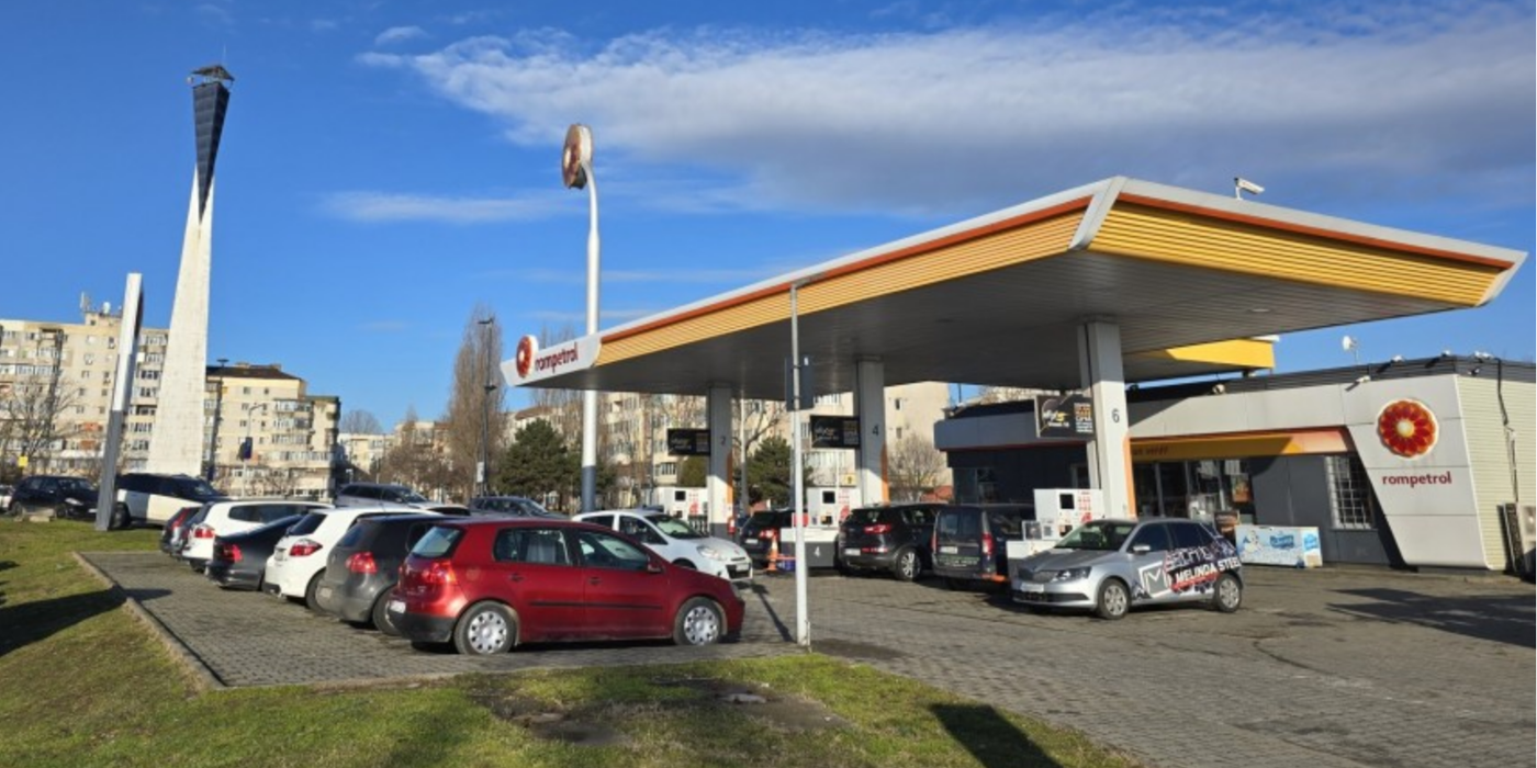 Războiul benzinăriilor la Constanța: Primăria cere în instanță demolarea forțată a trei stații Rompetrol
