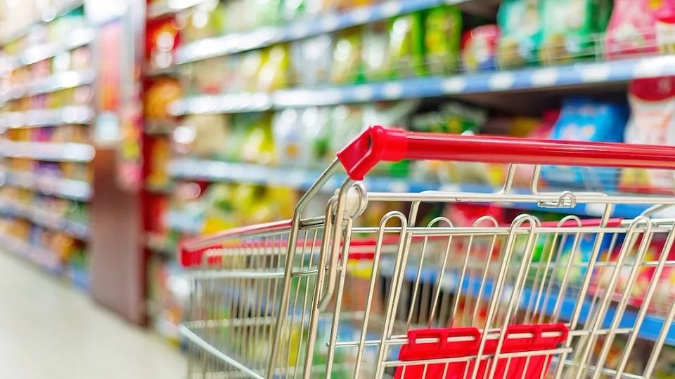 Ce program au magazinele din marile rețele de retail de Crăciun și Anul Nou