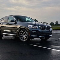 BMW recheamă peste 145.000 de vehicule
