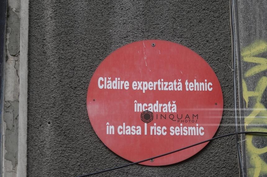Adrian Veştea: Consolidarea clădirilor cu risc seismic, o prioritate majoră / În ultimii 30 de ani, s-au consolidat din bani publici 26 de clădiri, 19 fiind în Bucureşti / Avem nevoie şi de implicarea tuturor autorităţilor locale
