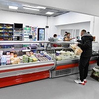 Zeci de spații comerciale din piețele Valea Ialomiței, Păcii, Crângași, Gorjului și Parcul Crângași urmează să fie licitate de PS6. Care este prețul de start?