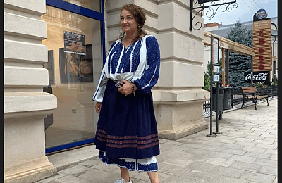 Diana Condurache, între ie românească, pictură și căutarea unui sens artistic personal – galerie foto/video