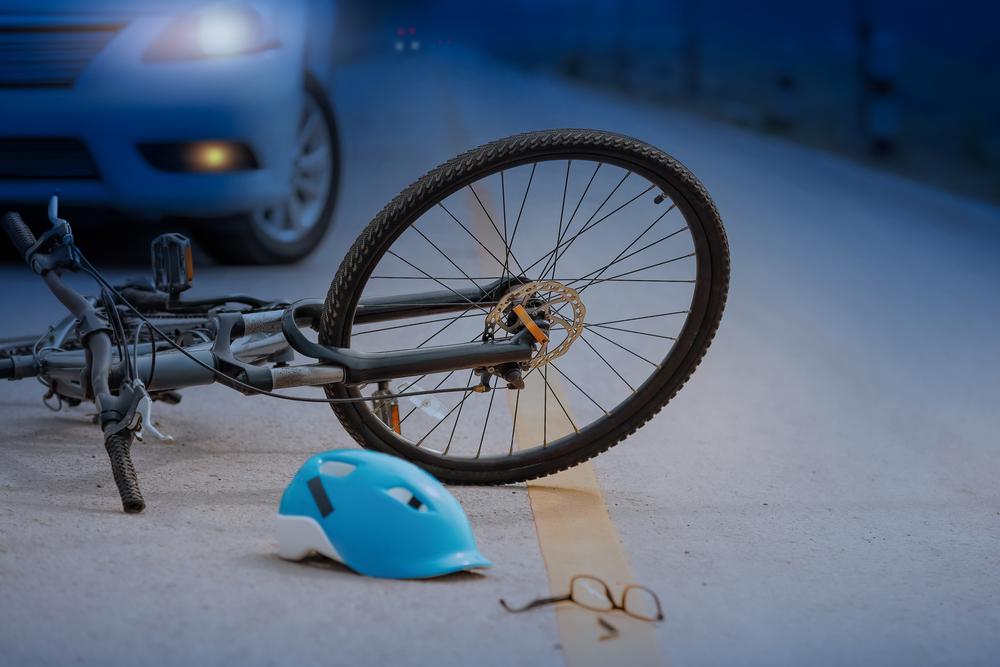 n biciclist de 72 de ani lovit de o mașină în Harghita, bărbatul era beat