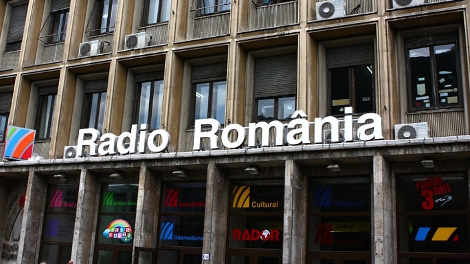 Calendarul zilei de 1 noiembrie. Radio România aniversează 97 de ani de la prima transmisie în eter. “Alo, alo, aici Radio Bucureşti!”