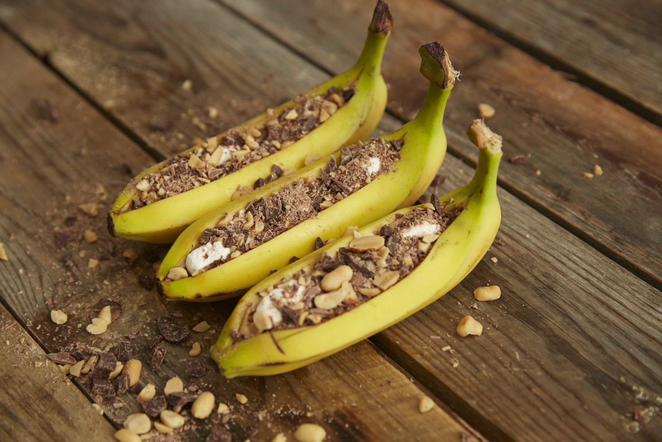 Grillet dessert: Banan med sjokolade og nøtter