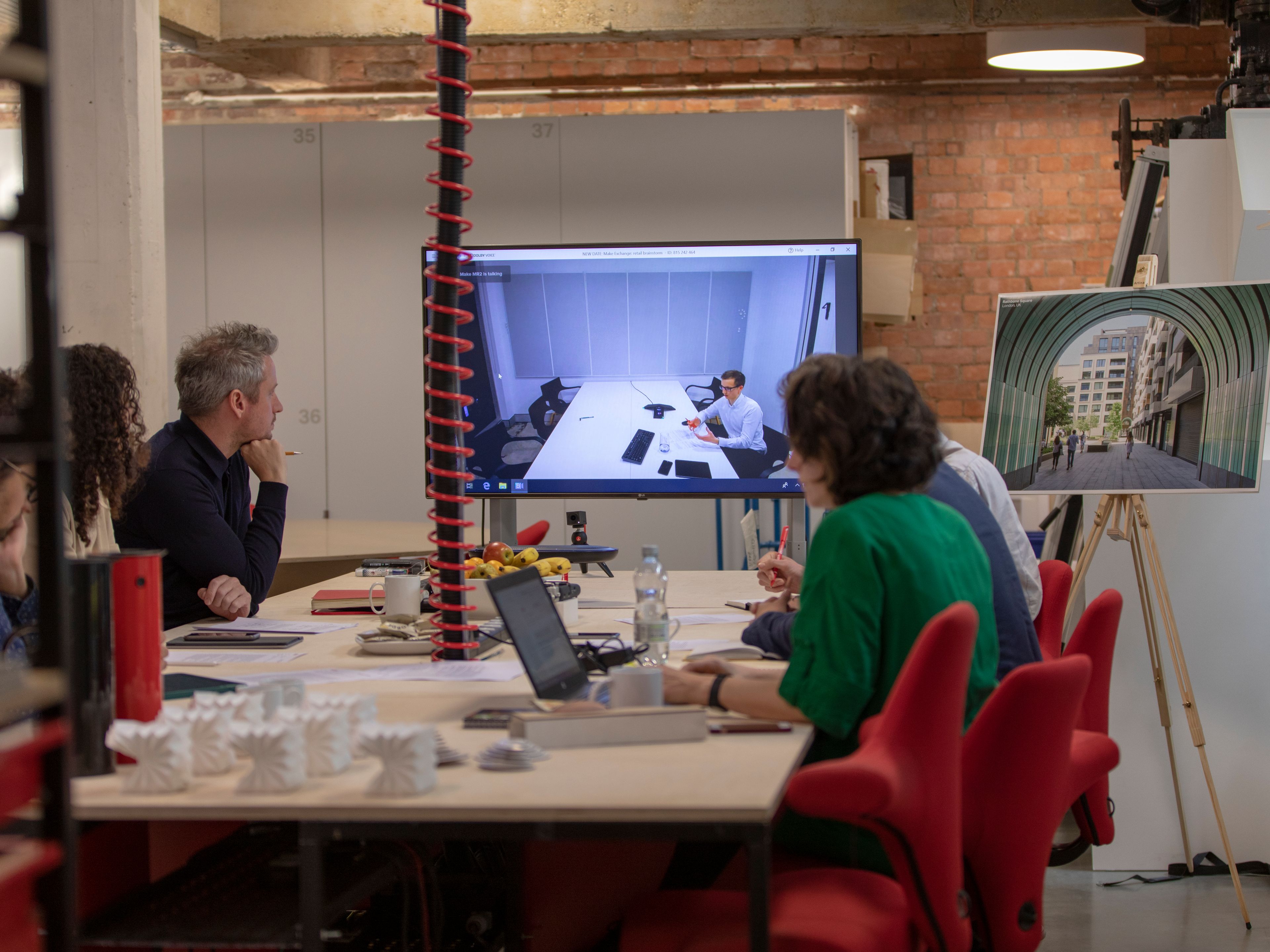 Make retail roundtable