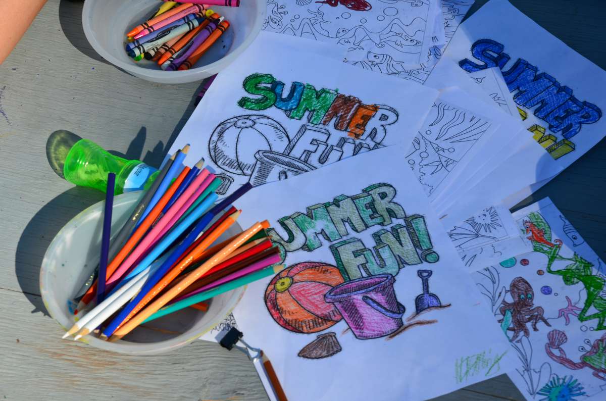colouring summer fun art pages