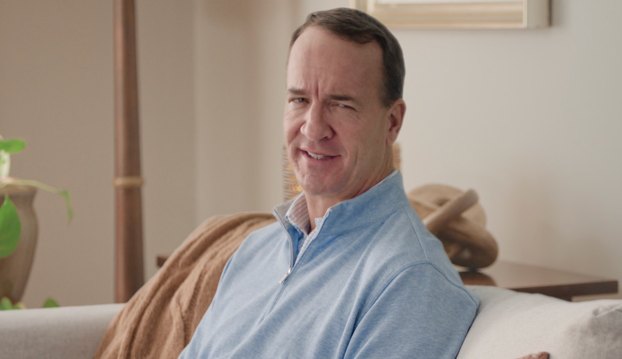 Cover Image for ARMCHAIR QUARTERBACK