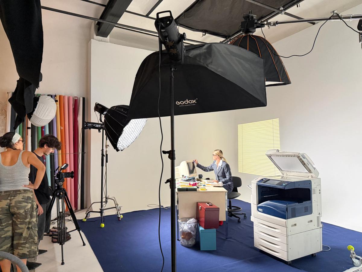 Backstage shooting campagne caval au Your Studio Labry