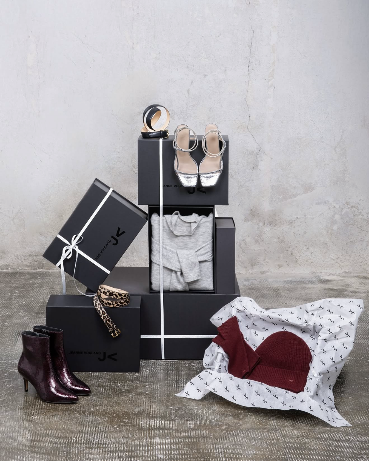 shooting photo accessoires mode fond béton