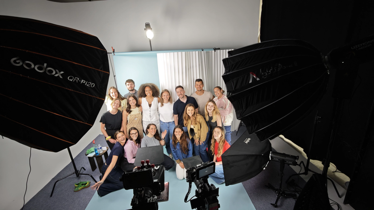 Photo de groupe tournage Aroma-zone Fraich' touch
