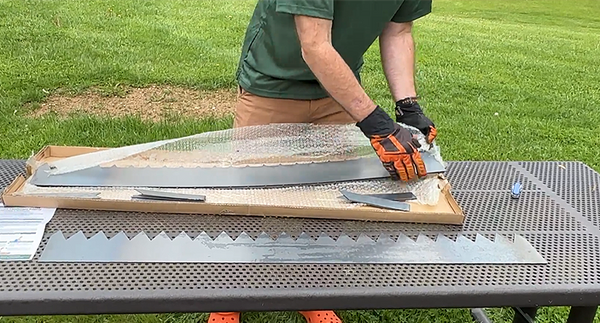 Landscape Edging Tool & Connector Pins