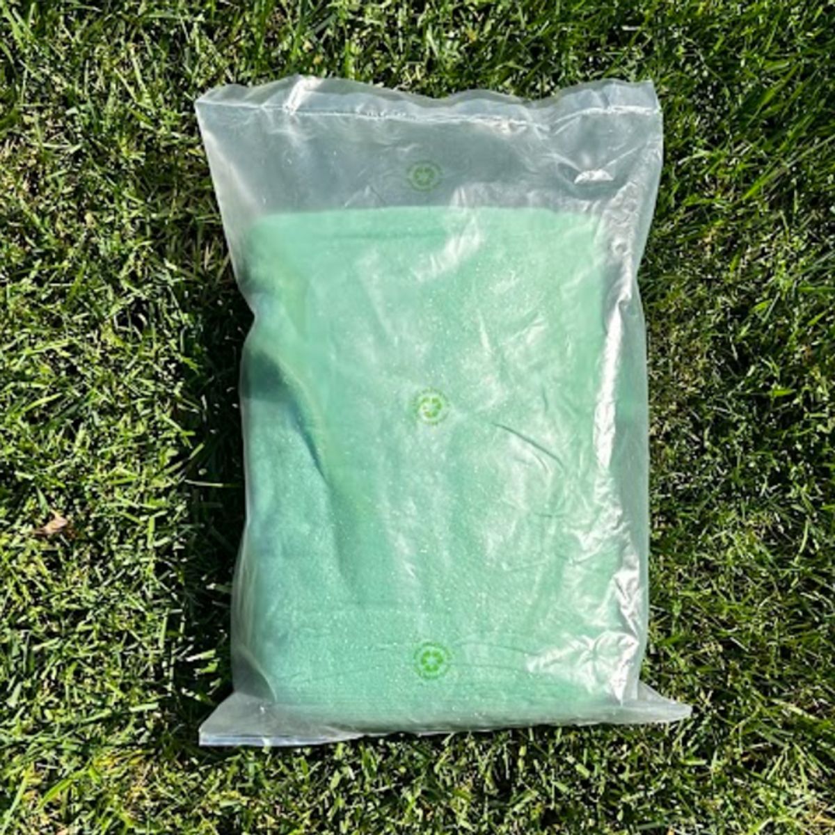 What's included with Ready Roll Clover Seed Mat? 