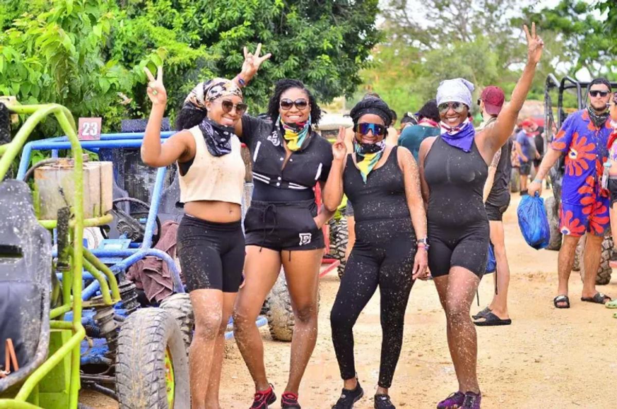 Private Group Transfers Punta Cana: Perfect for Family and Friends