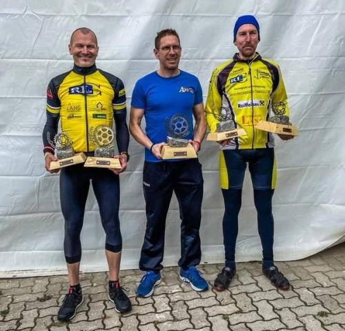 Mountainbike im Maiball
