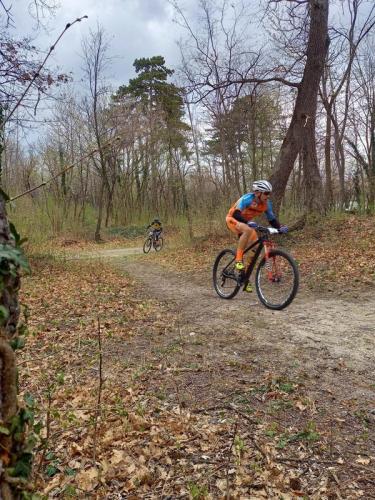 Mountainbike im Maiball