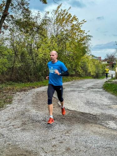 Spannende Entscheidung zur Klubmeisterschaft beim Crosslauf