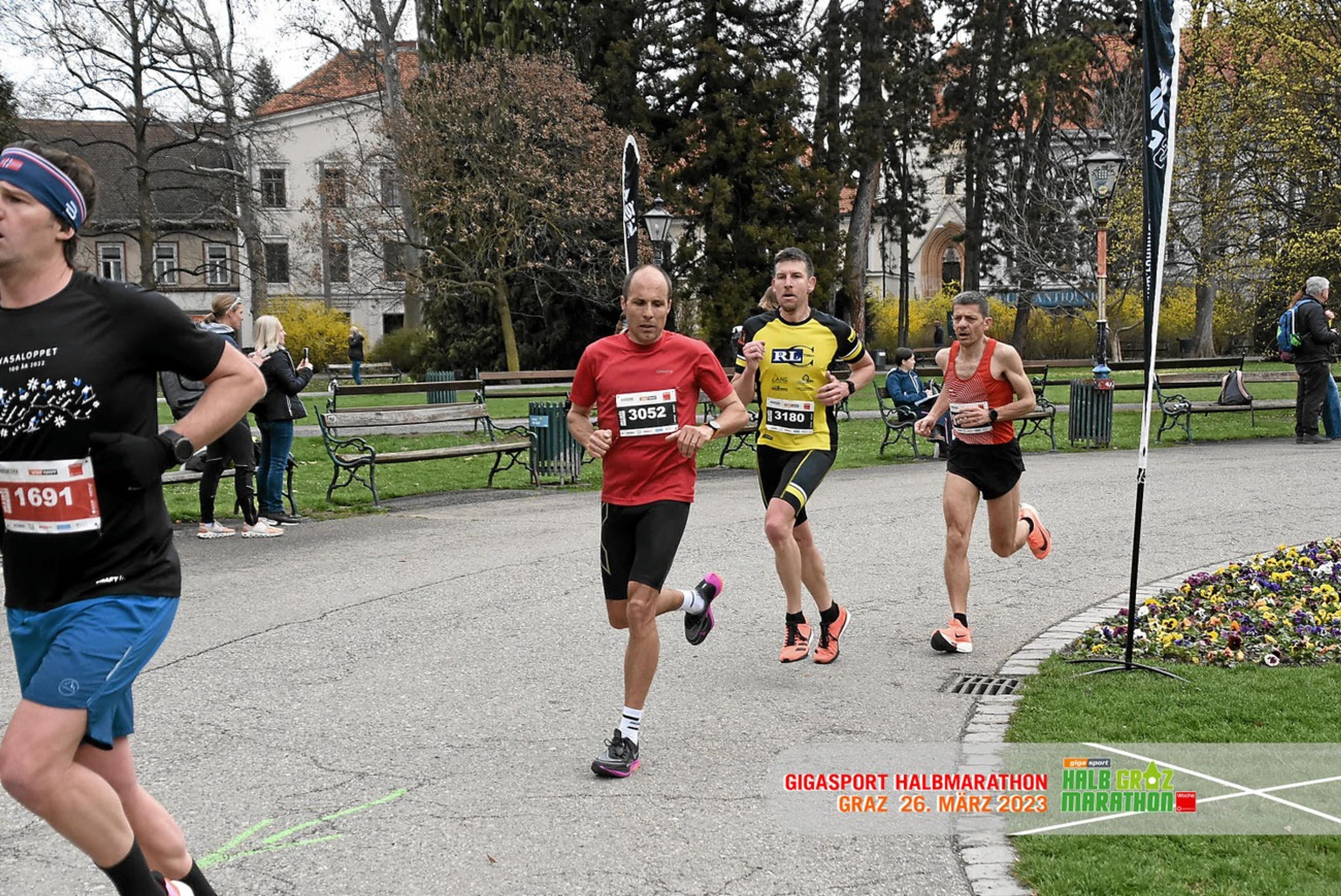 Michael Bacher und Krisztian Molnar beim Grazer Halbmarathon