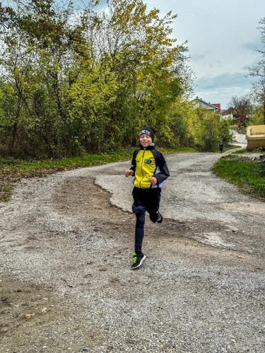 Spannende Entscheidung zur Klubmeisterschaft beim Crosslauf