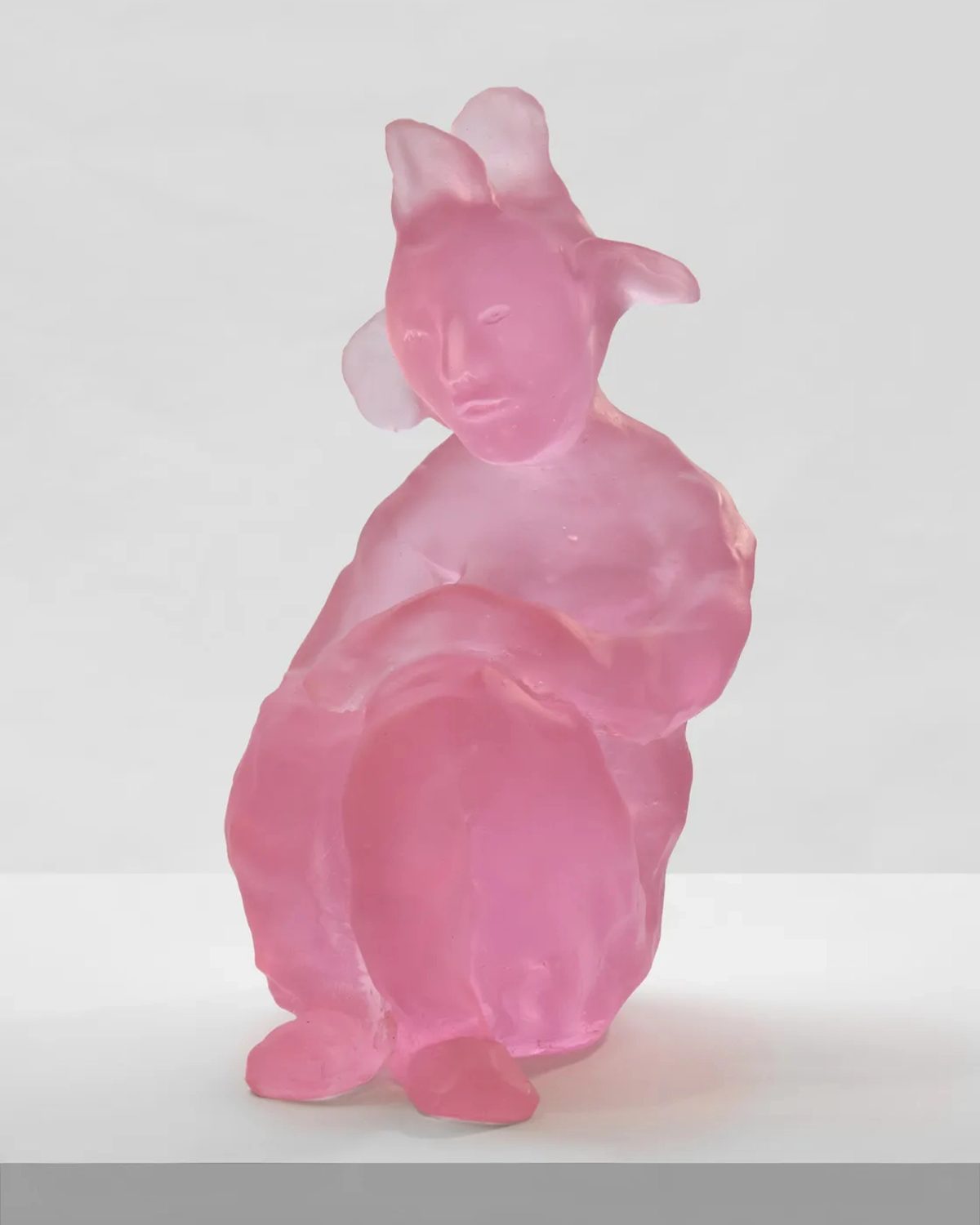Paloma Varga Weisz, Wilde Leute 5
Glass, 40 x 22 x 25 cm
Courtesy Sadie Coles HQ, London