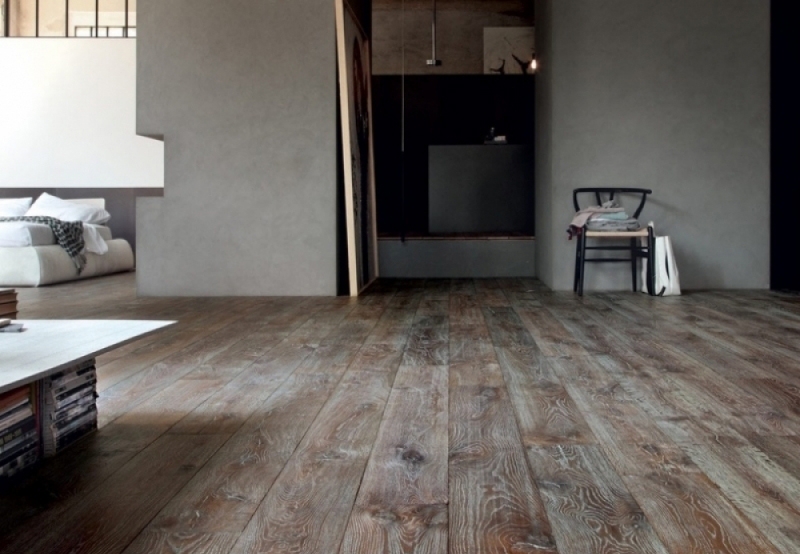 Stanza con parquet in Quercia Volterra di Cabbia