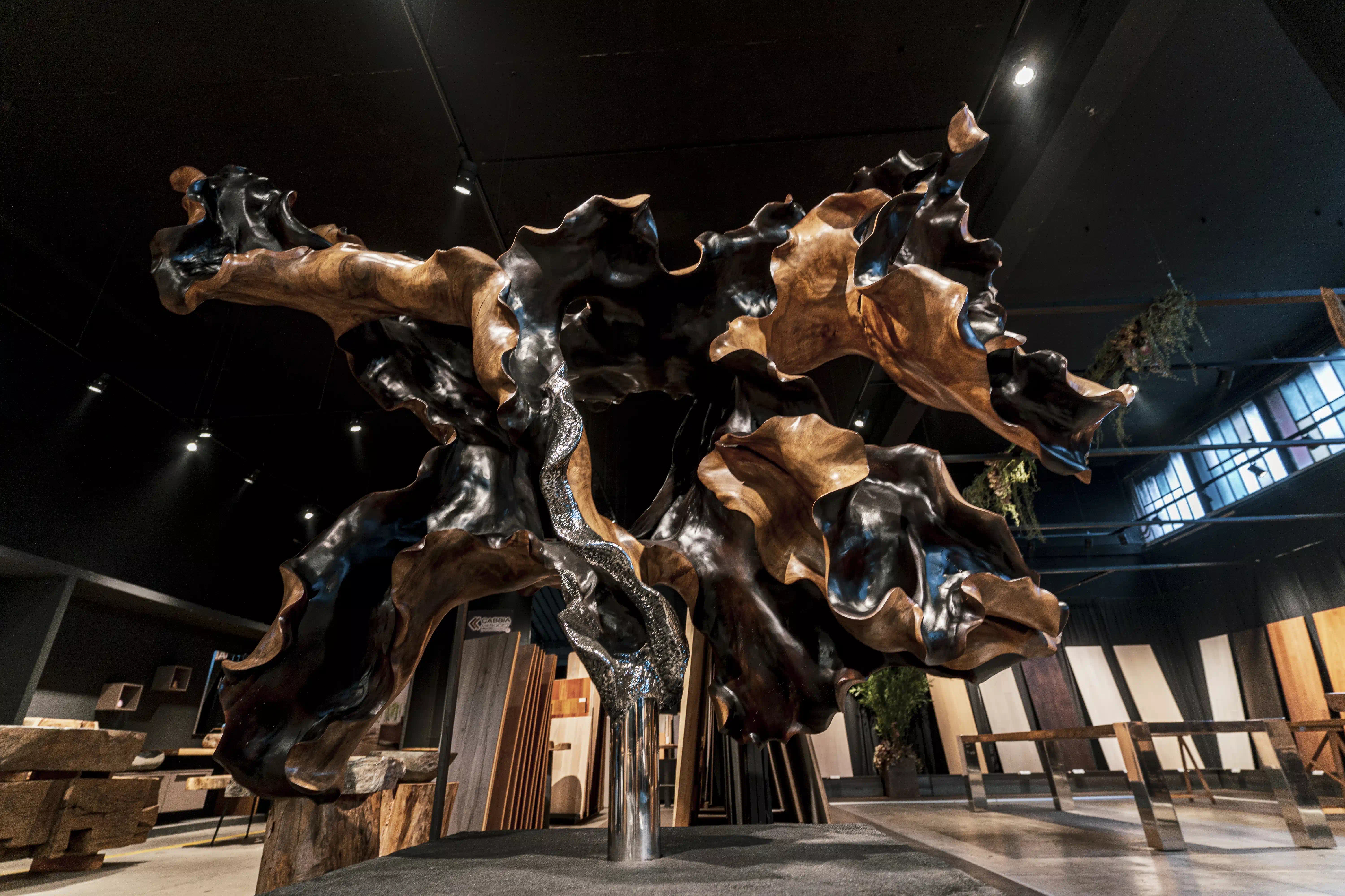 Scultura in legno di Cabbia