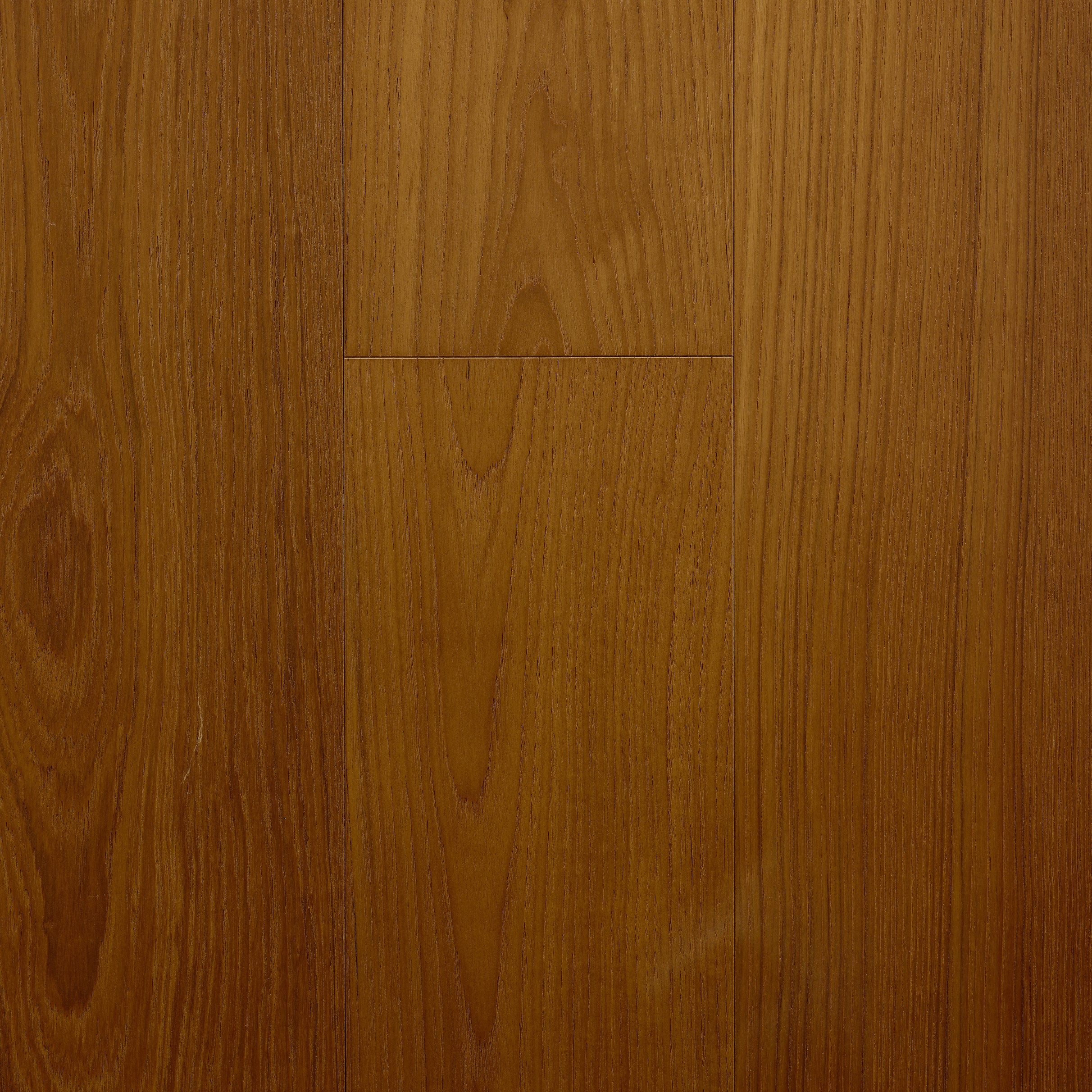 Particolare di un asse di parquet in Teak spazzolato verniciato di Cabbia