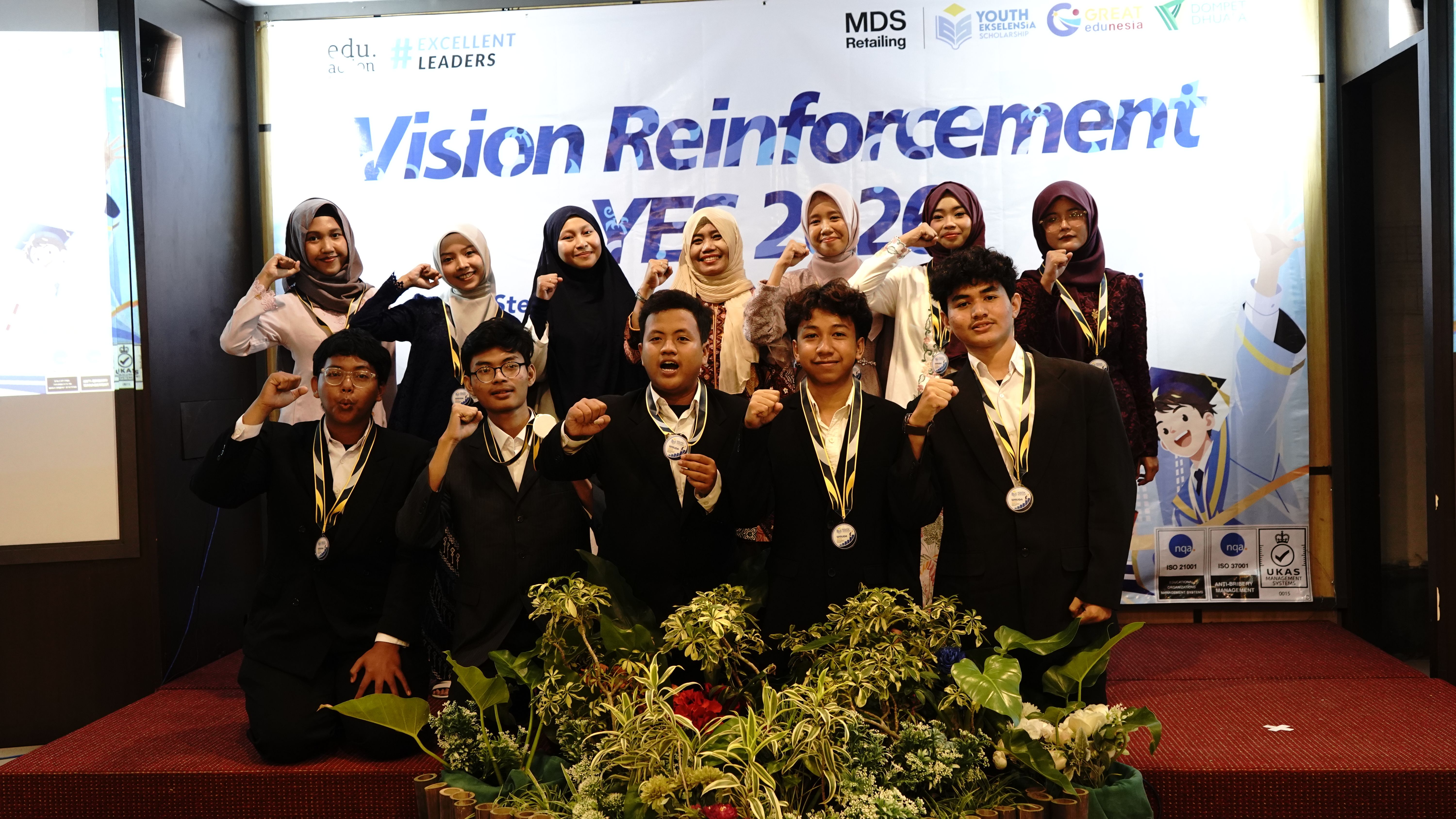 SMALL STEP BIG IMPACT YES 2026: TEGUHKAN HARAPAN, AWARDEE ANGKATAN 4 RAJUT MASA DEPAN
