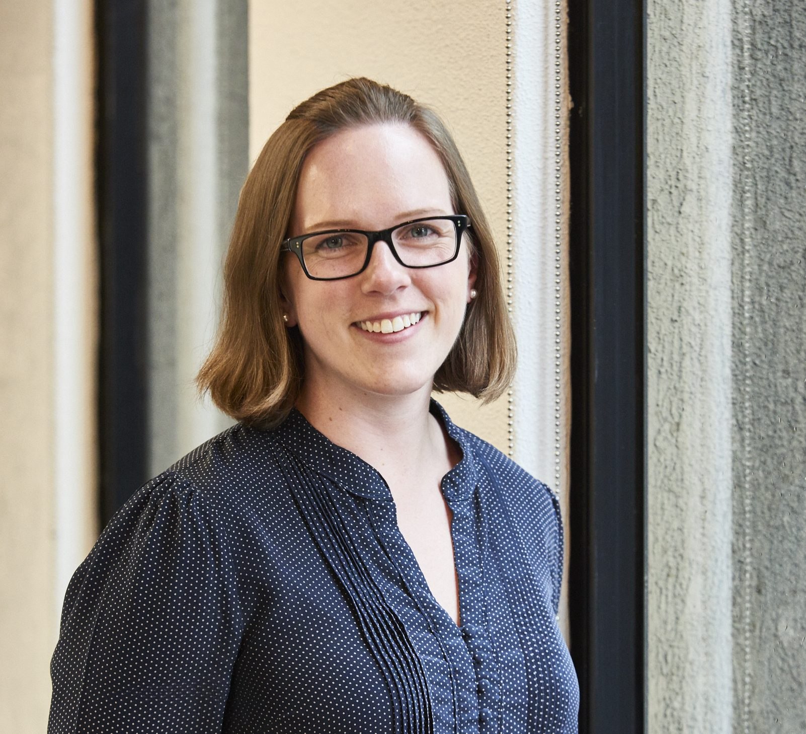 Steph McLennan headshot photo