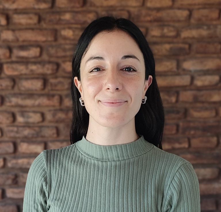 Renata Pertossi headshot photo