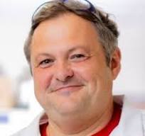 Andrew Palmer headshot photo