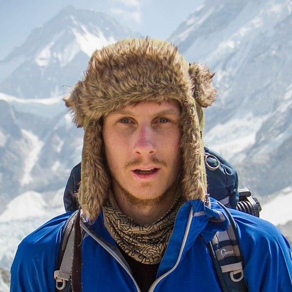 Thom Hoffman headshot photo