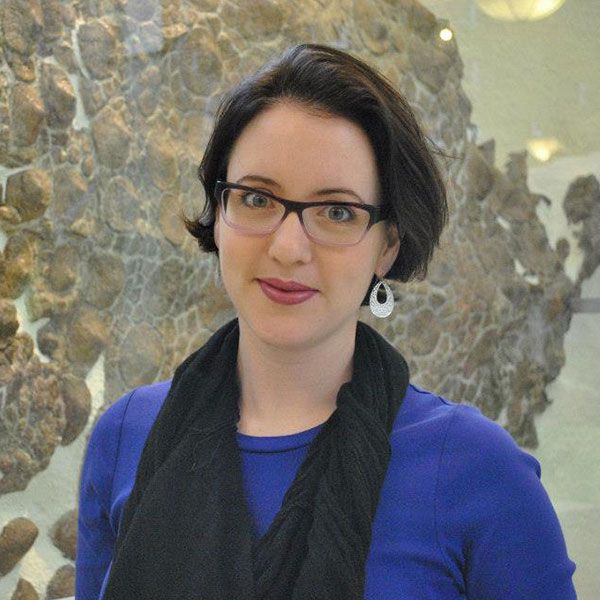 Kate Hanson headshot photo