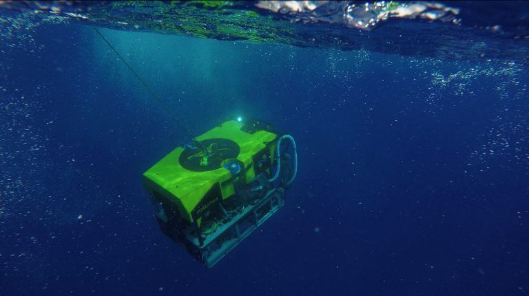 Guam-SuBastian-20160808-underwaterRecovery1