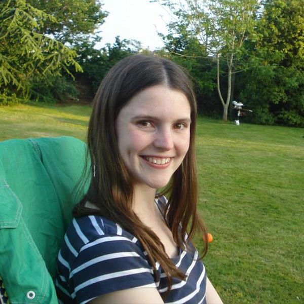 Jennifer Neale headshot photo