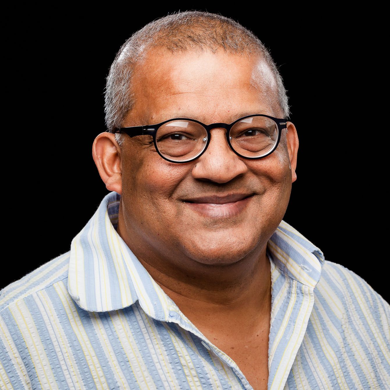 Chari Pattiaratchi headshot photo