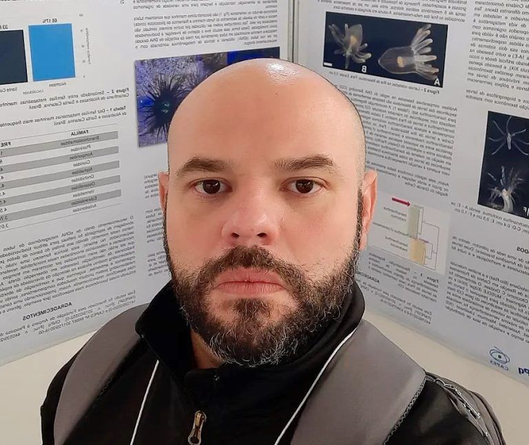 Sérgio Stampar headshot photo