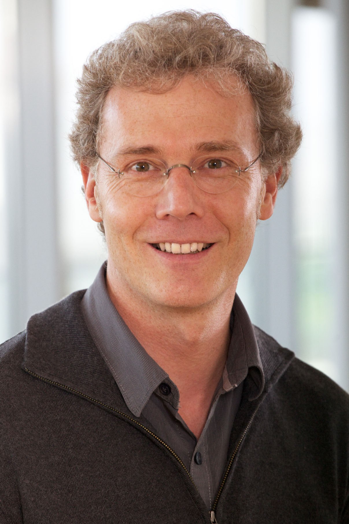 Thorsten Dittmar headshot photo