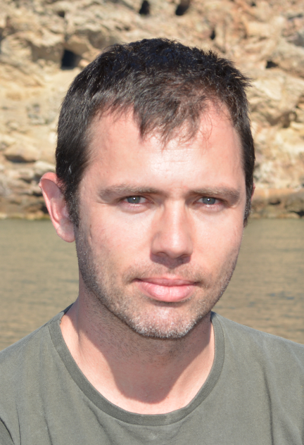 Francisco Lopez-Castejon headshot photo