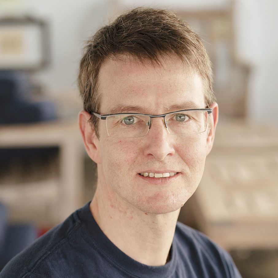 Peter Göppel headshot photo