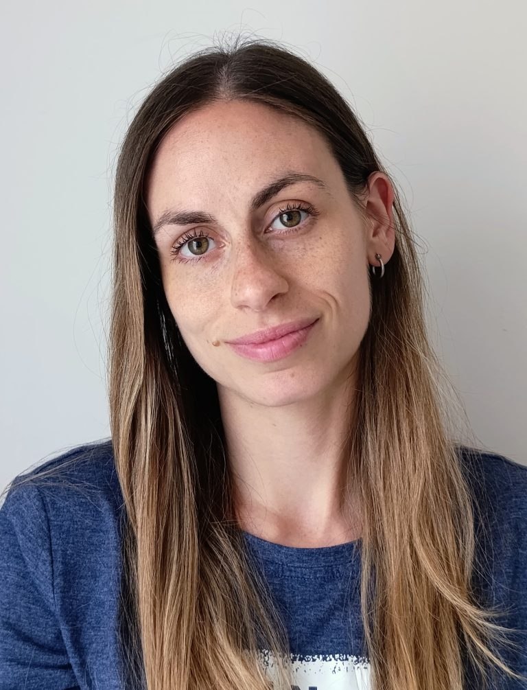 Florencia Belén Rial headshot photo
