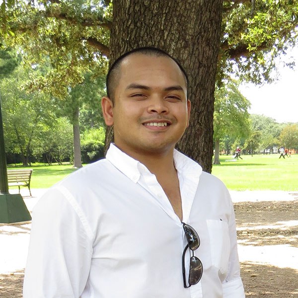 Panya Khan headshot photo