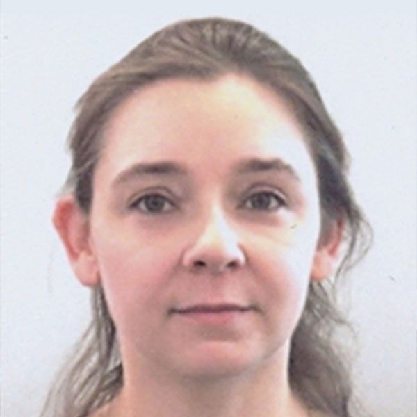 Hélène Carton headshot photo
