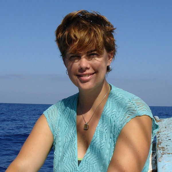 Cecelia Hannides headshot photo