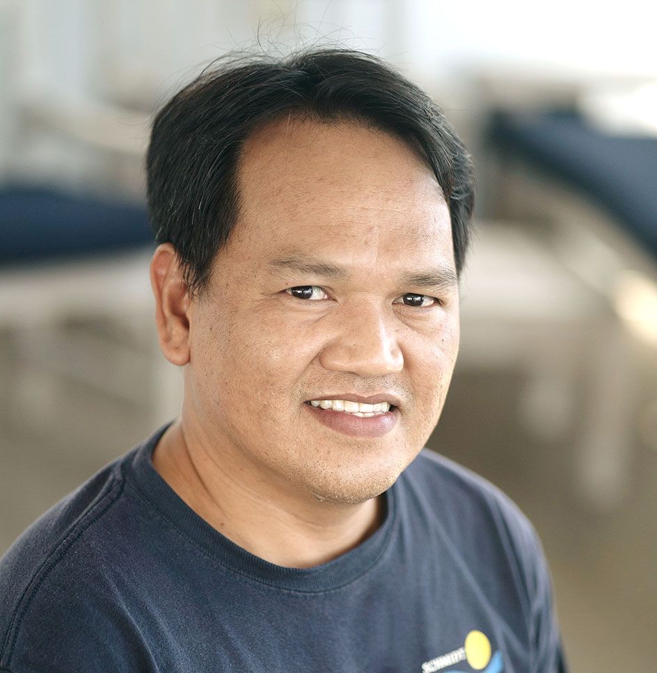 Edwin Pabustan headshot photo