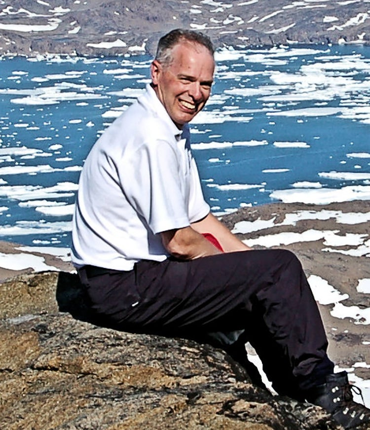 Prof. Ralph Rayner headshot photo