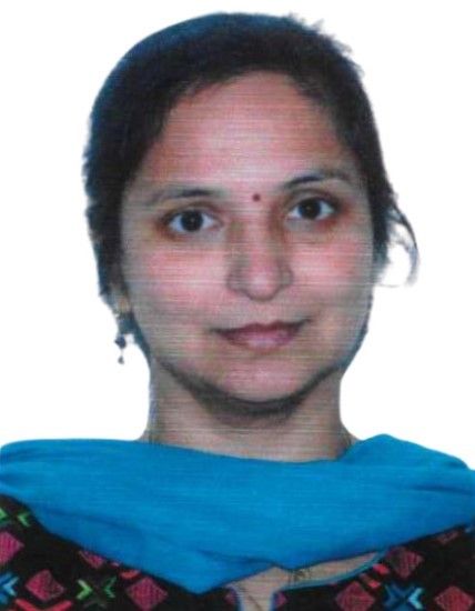 Monika Aggarwal headshot photo