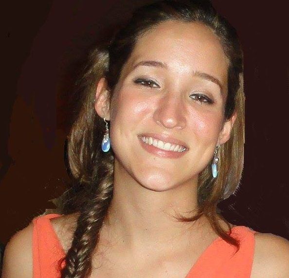 Leticia Cavole headshot photo