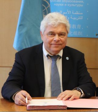 Dr. Vladimir Ryabinin  headshot photo