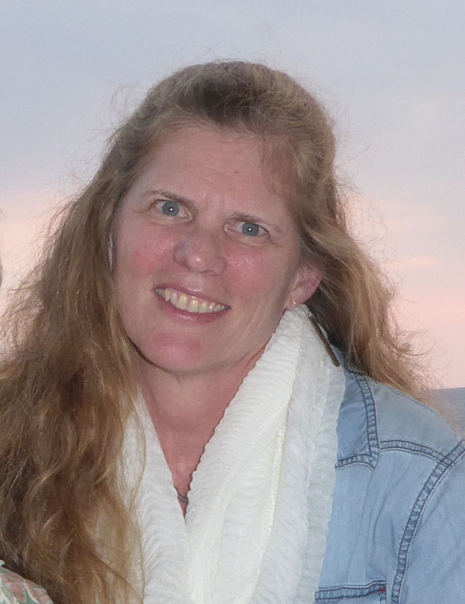 Andra Bobbitt headshot photo